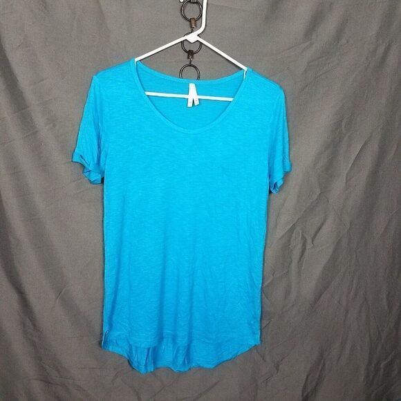 Color Story Medium Electric Blue High Low Short Sleeve Pocket Tee T Shirt NWOT - Picture 10 of 10
